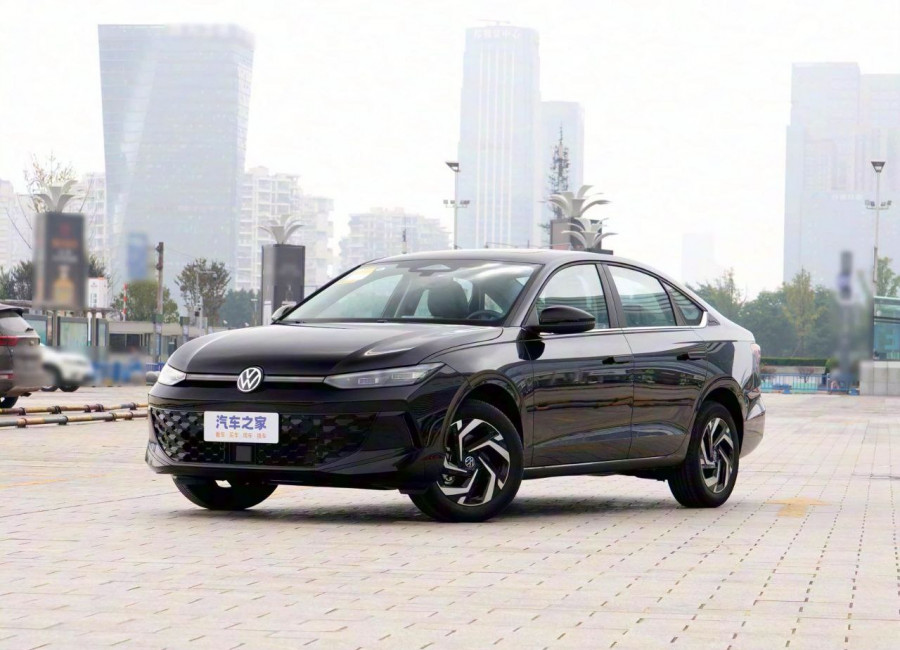 Volkswagen Passat 380 TSI, 2025, 2025г, 4 670 000 ₽