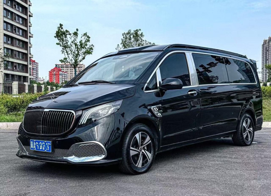 Mercedes-Benz V-Class, 2024, 2024г, 7 150 000 ₽