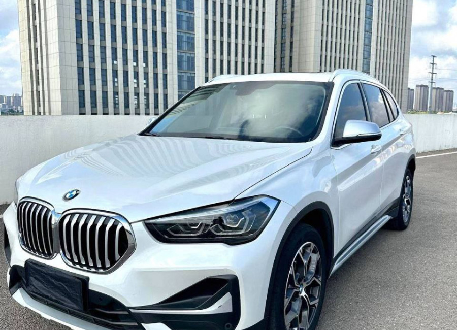 BMW X1, 2021, 2021г, 2 700 000 ₽